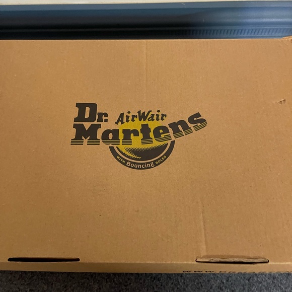 DR MARTENS X THE SEX PISTOLS WOMENS 1490 BOOTS - Picture 10 of 13